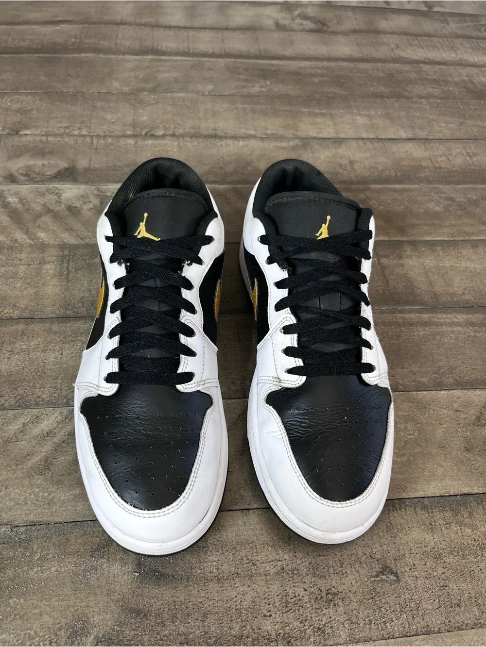 Nike Air Jordan 1 Low Gold Swoosh Black White Men's Sz 11